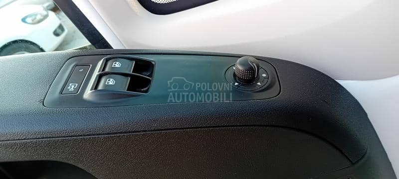Peugeot Boxer HLADNjACA MINUS