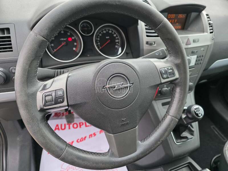Opel Zafira 1.6b TNG Cosmo