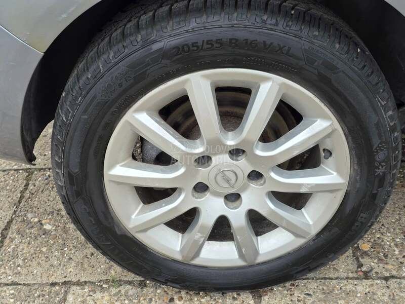 Opel Zafira 1.6b TNG Cosmo