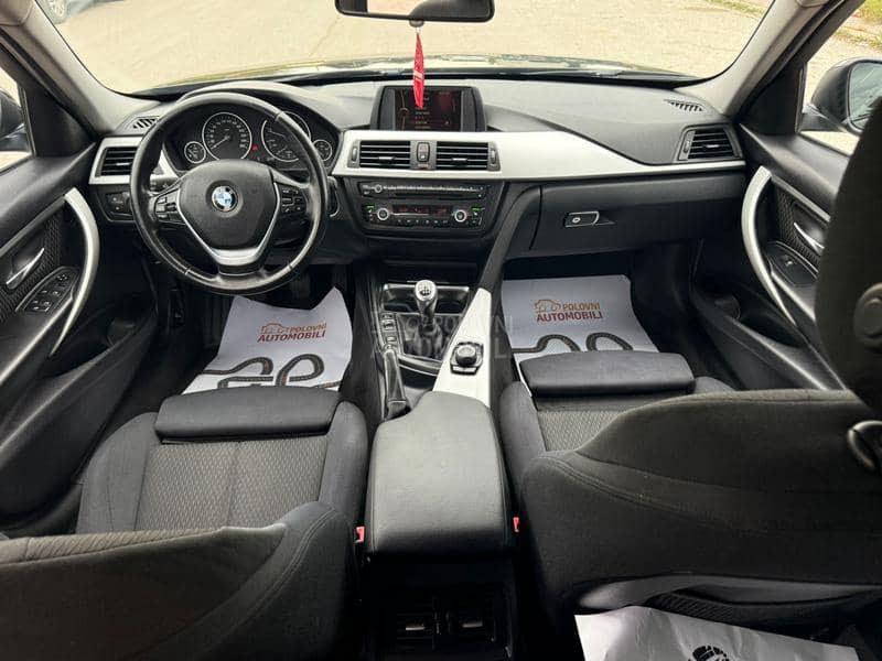 BMW 320 Xdrive//L E D