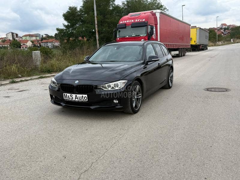 BMW 320 Xdrive//L E D