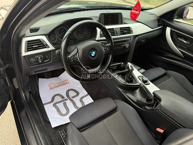 BMW 320 Xdrive//L E D