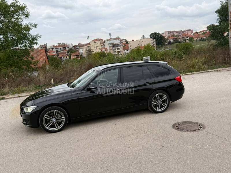 BMW 320 Xdrive//L E D