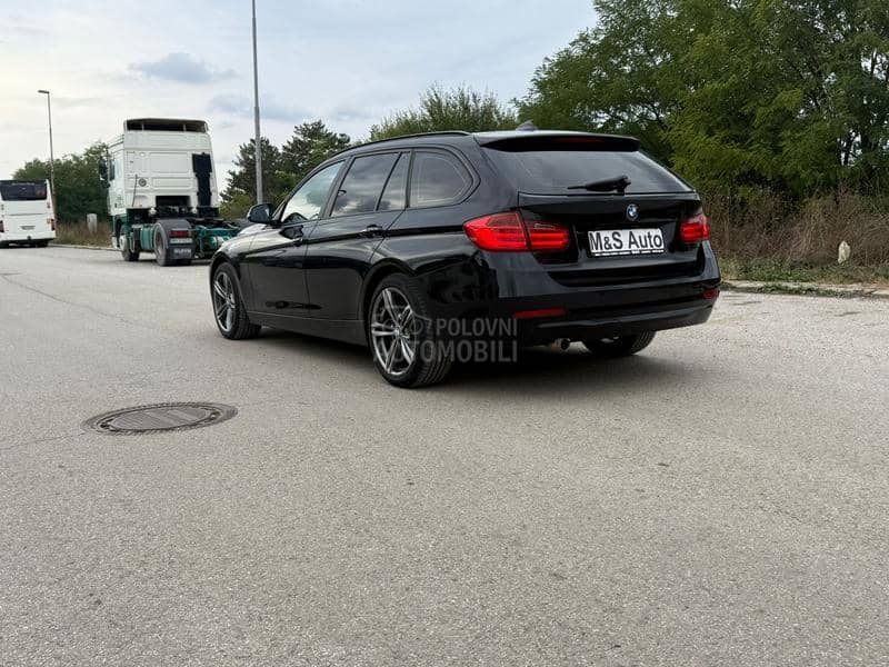 BMW 320 Xdrive//L E D