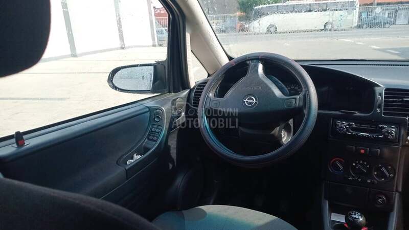 Opel Zafira 1.6