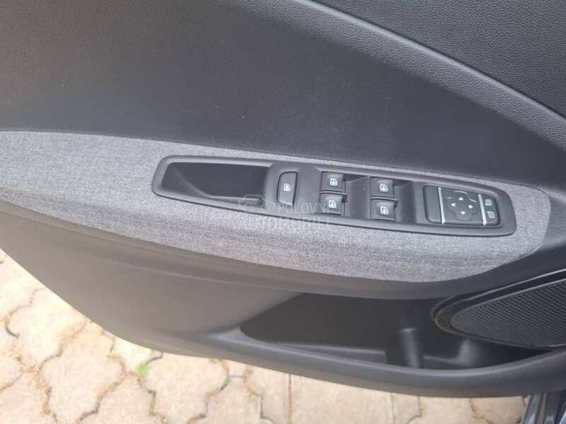 Renault Zoe R135