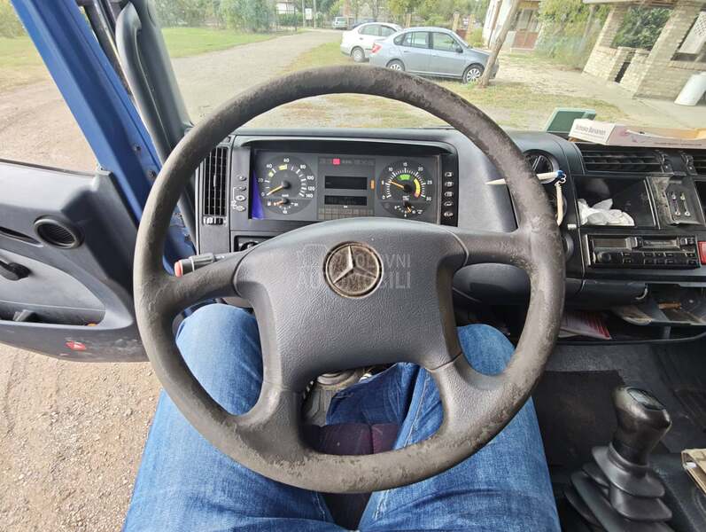 Mercedes Benz Atego 815
