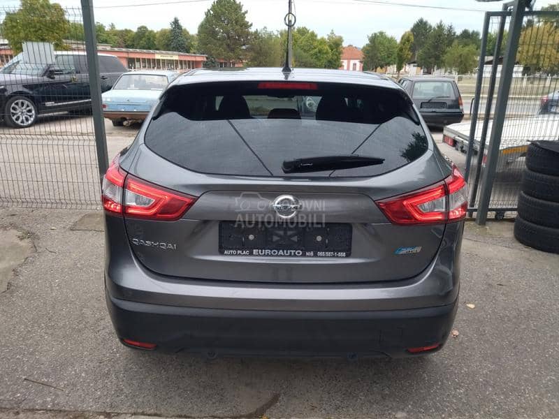 Nissan Qashqai 1.5 dci nav/pano