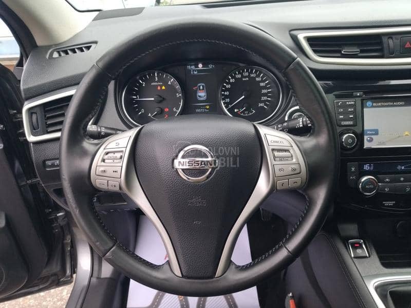 Nissan Qashqai 1.5 dci nav/pano