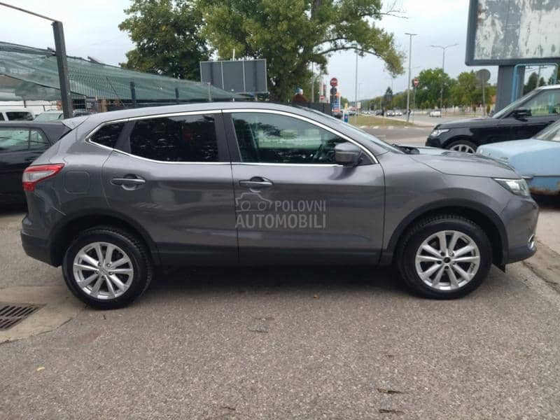 Nissan Qashqai 1.5 dci nav/pano
