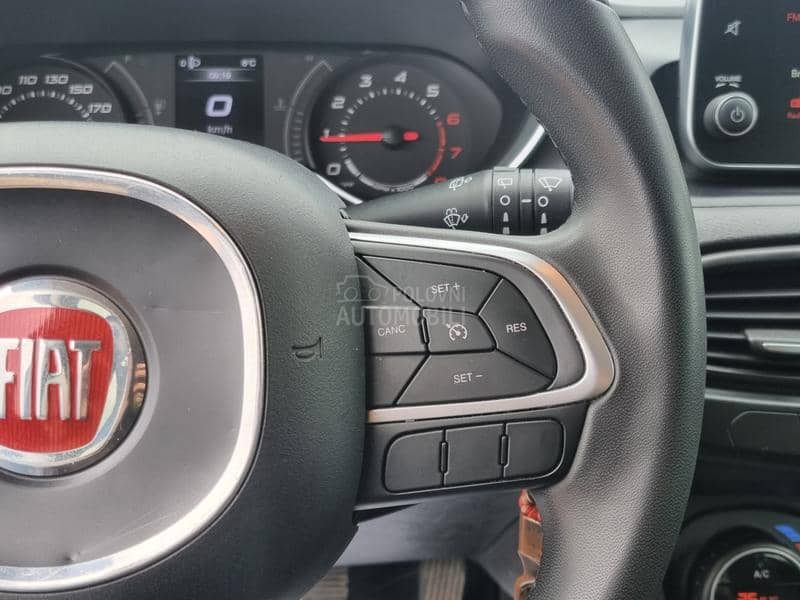 Fiat Tipo 1.4T-JET/LOUNGE PLUS