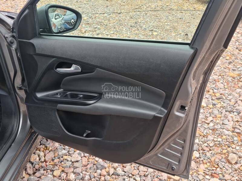 Fiat Tipo 1.4T-JET/LOUNGE PLUS