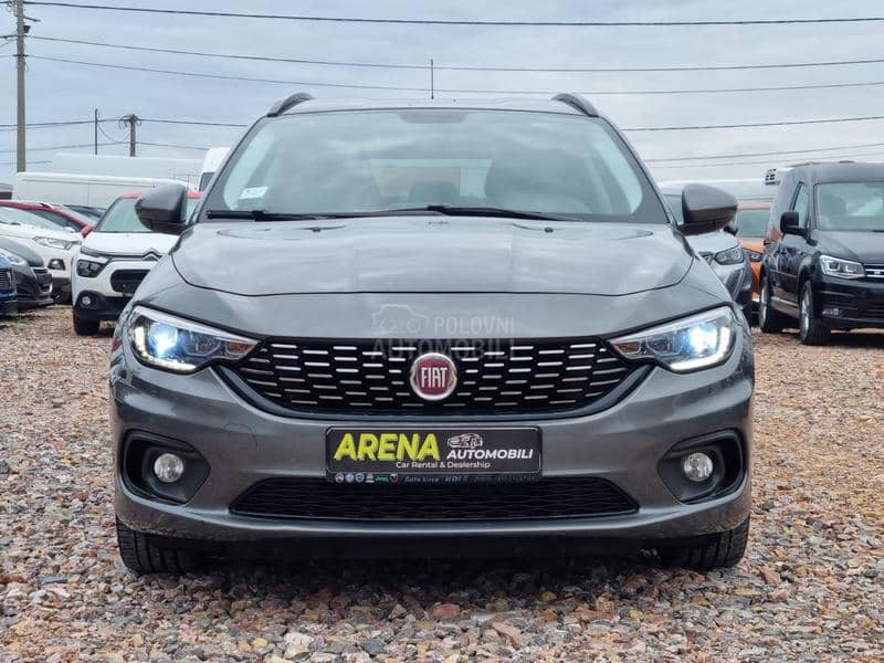 Fiat Tipo 1.4T-JET/LOUNGE PLUS