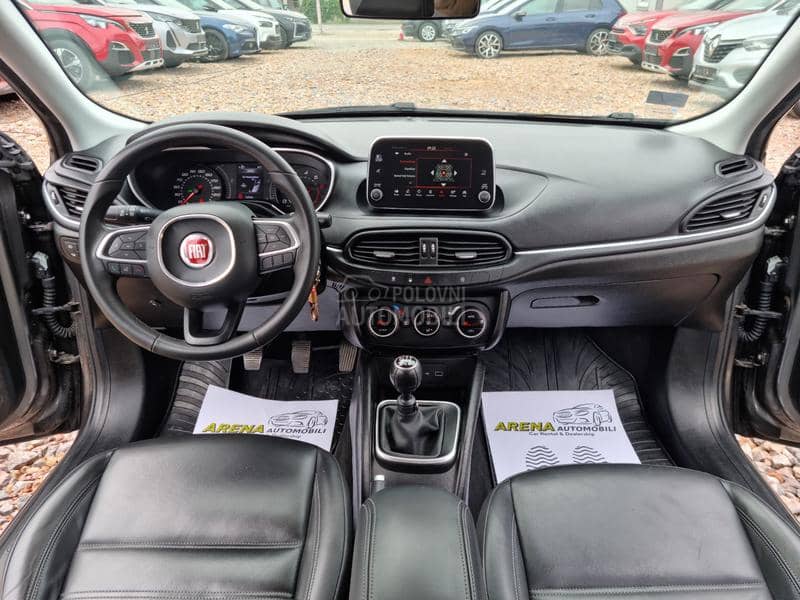 Fiat Tipo 1.4T-JET/LOUNGE PLUS