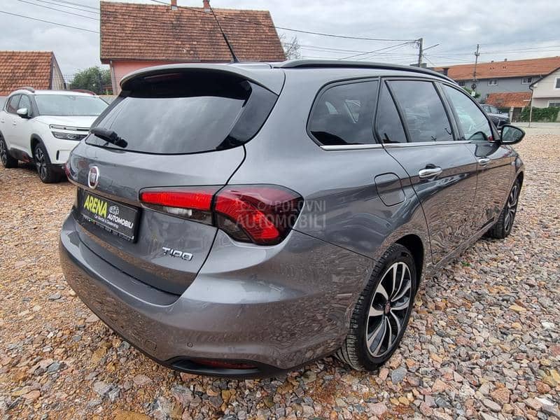 Fiat Tipo 1.4T-JET/LOUNGE PLUS