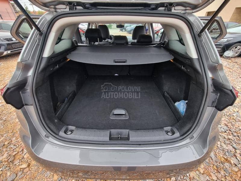 Fiat Tipo 1.4T-JET/LOUNGE PLUS