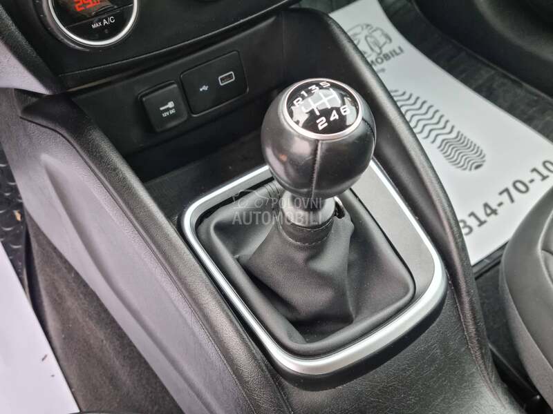 Fiat Tipo 1.4T-JET/LOUNGE PLUS