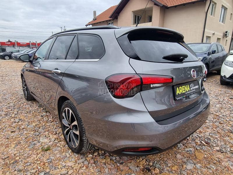 Fiat Tipo 1.4T-JET/LOUNGE PLUS