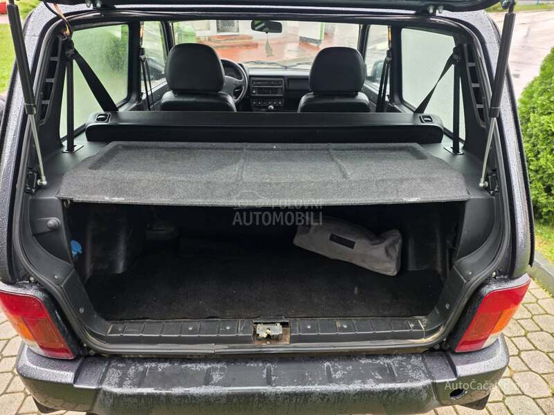 Lada Niva 1.7 i URBAN 4X4