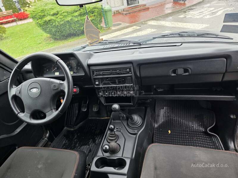 Lada Niva 1.7 i URBAN 4X4