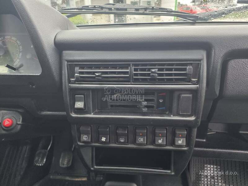Lada Niva 1.7 i URBAN 4X4
