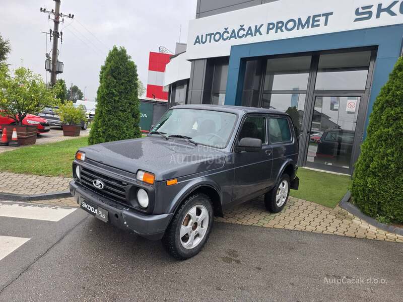 Lada Niva 1.7 i URBAN 4X4
