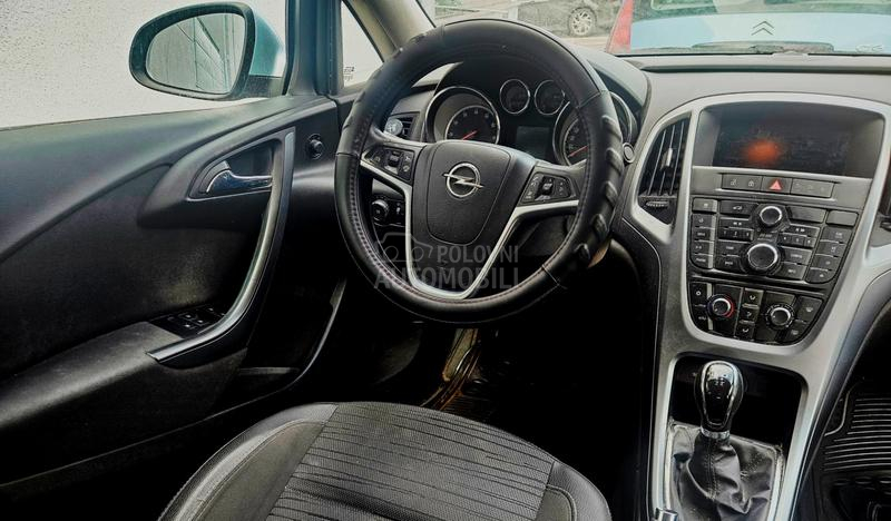 Opel Astra J 1.6