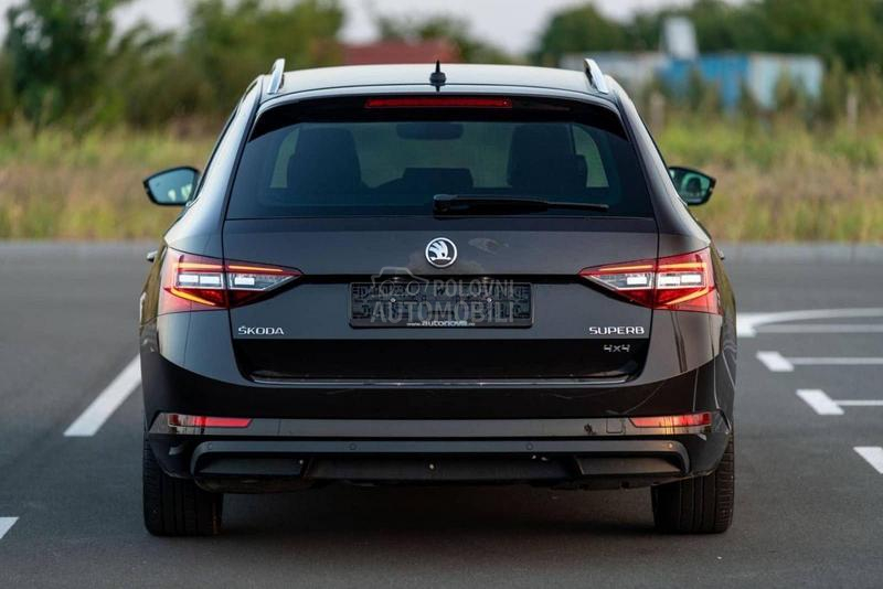 Škoda Superb 