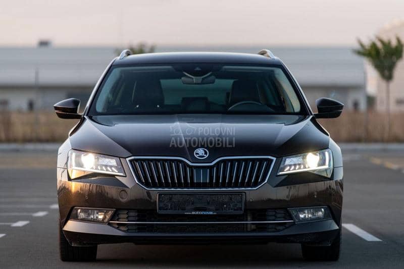Škoda Superb 