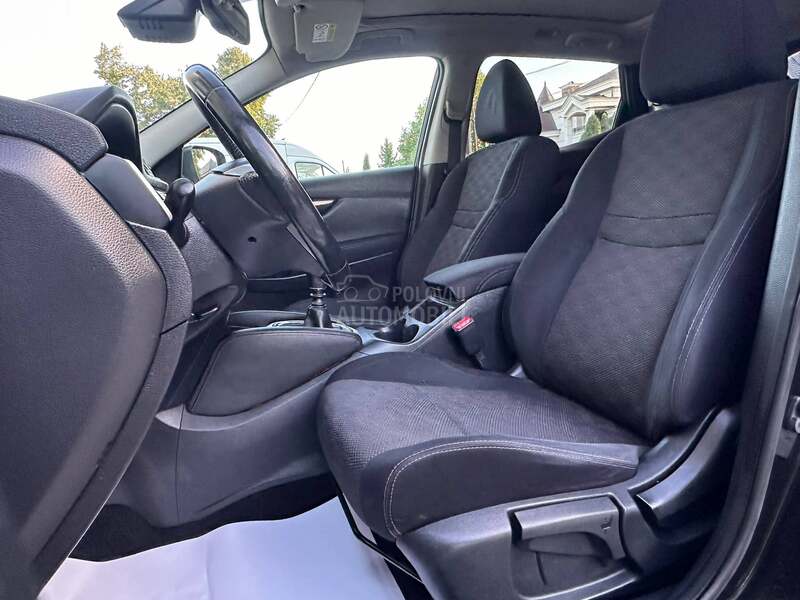 Nissan Qashqai 1.5DCI PANO/Kamera