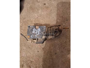 zub poklopca rezervoara za Citroen C5 od 2001. do 2005. god.