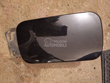 poklopac rezervoara za Citroen C5 od 2001. do 2005. god.