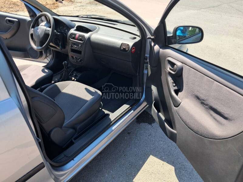 Opel Corsa C 1.0 DOBRA