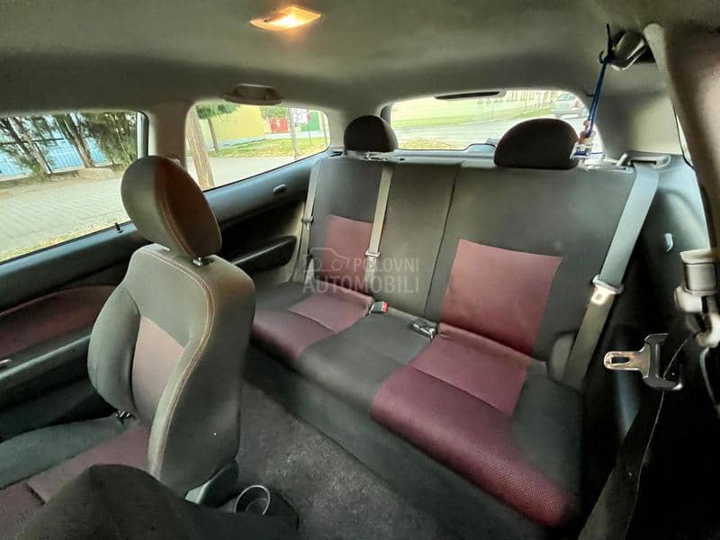 Honda Civic 1.6 vtec