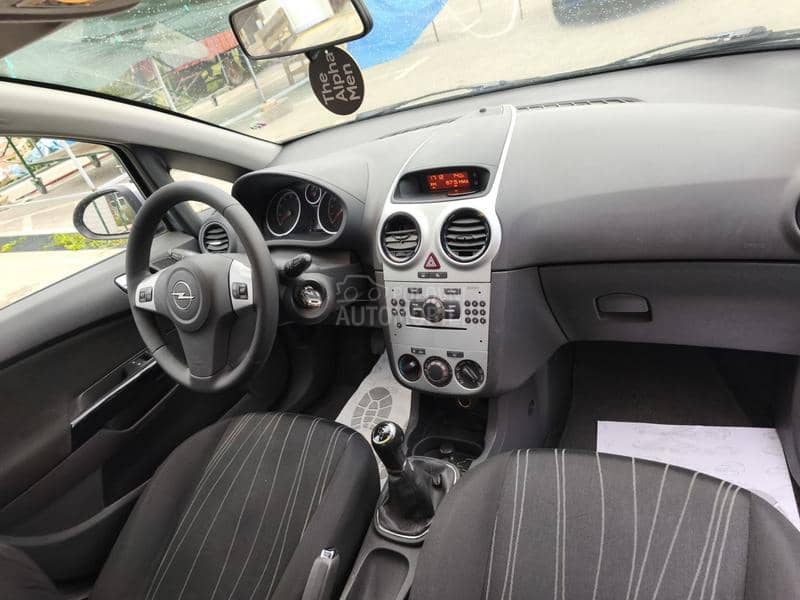 Opel Corsa D 