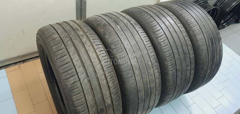 Falken 235/55 R17 Letnja