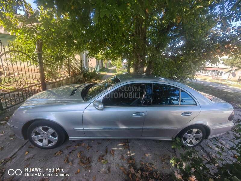 Mercedes Benz E 270 