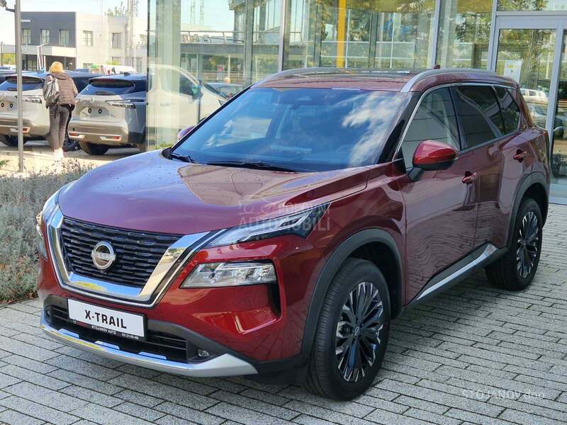 Nissan X-Trail TEKNA  1.5  163