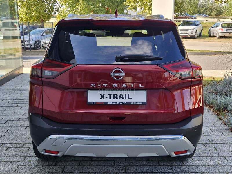 Nissan X-Trail TEKNA  1.5  163