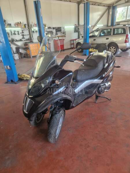Piaggio Mp3