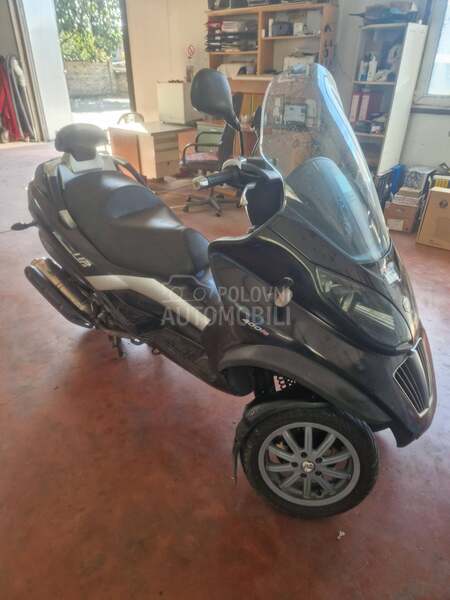 Piaggio Mp3