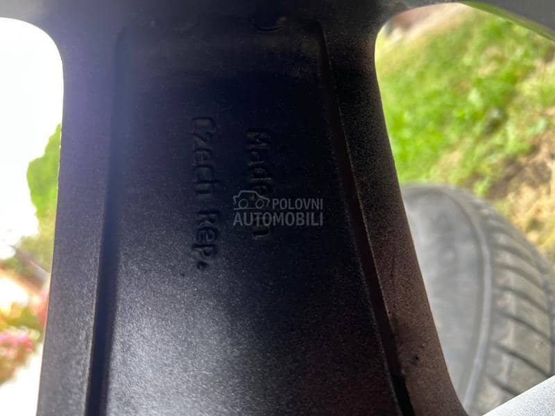 Aluminijumske felne G / Nove zimske gume 19" 5 x 130