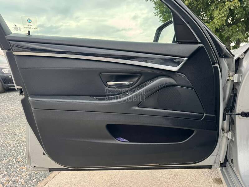 BMW 520 XEN / KOŽA
