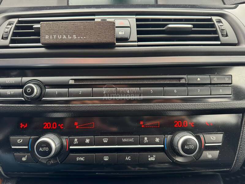 BMW 520 XEN / KOŽA