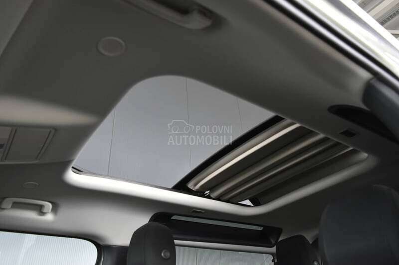 Land Rover Defender 90