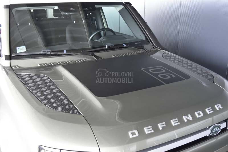 Land Rover Defender 90