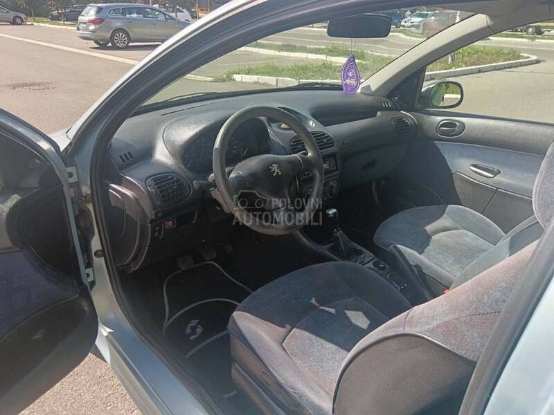 Peugeot 206 