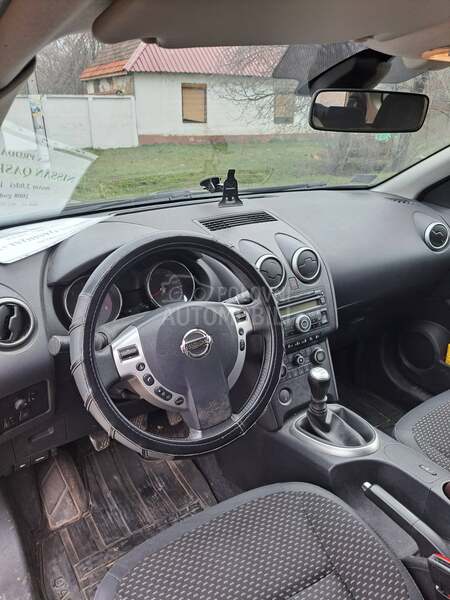 Nissan Qashqai + 2 2.0 TDI
