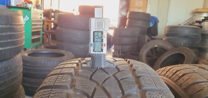 Dunlop 235/55 R18 Zimska