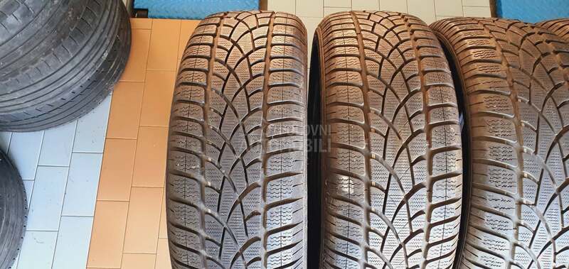 Dunlop 235/55 R18 Zimska